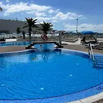 Sunny 3bed In The With The Ocean View On The 1st Coastline Apartman *