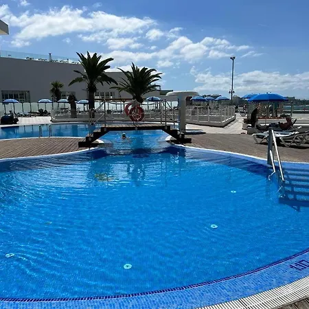 Sunny 3bed In The With The Ocean View On The 1st Coastline Appartement *