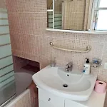 Sunny 3bed In The With The Ocean View On The 1st Coastline * أذيخي